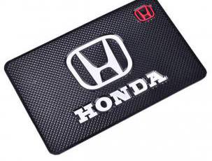Противоскользящий коврик с логотипом Honda