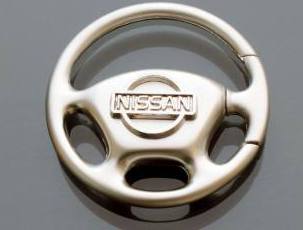 Брелок Nissan в виде руля
