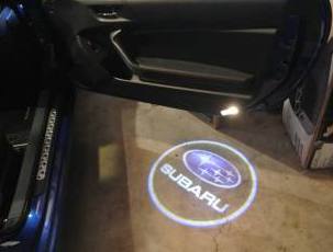 Проекция логотипа Subaru 