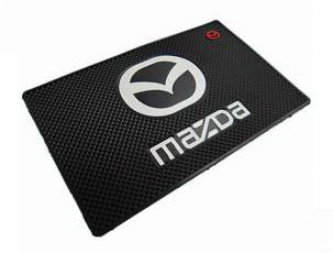 Противоскользящий коврик с логотипом Mazda