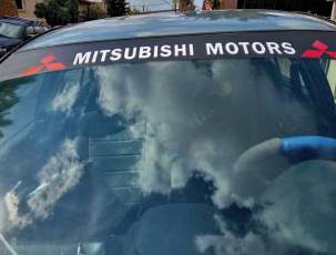 Наклейка на лобовое стекло Mitsubishi Motors