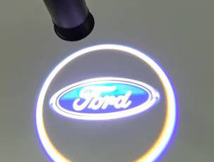 Проекция логотипа Ford